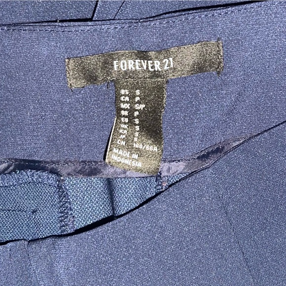 Forever 21 Pants Set - Picture 4 of 10